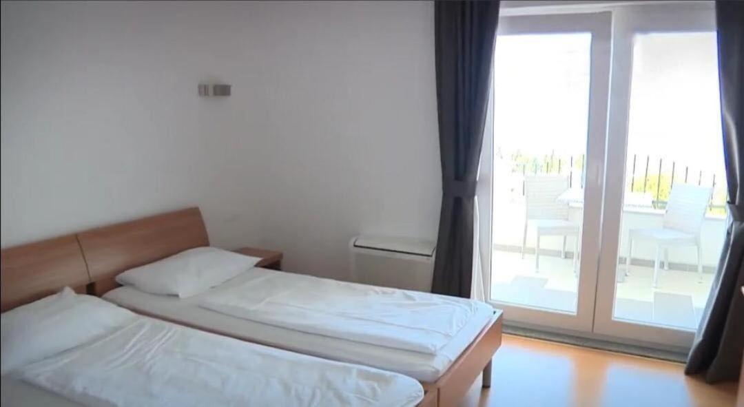 Hotel Lukas Градац Екстериор снимка