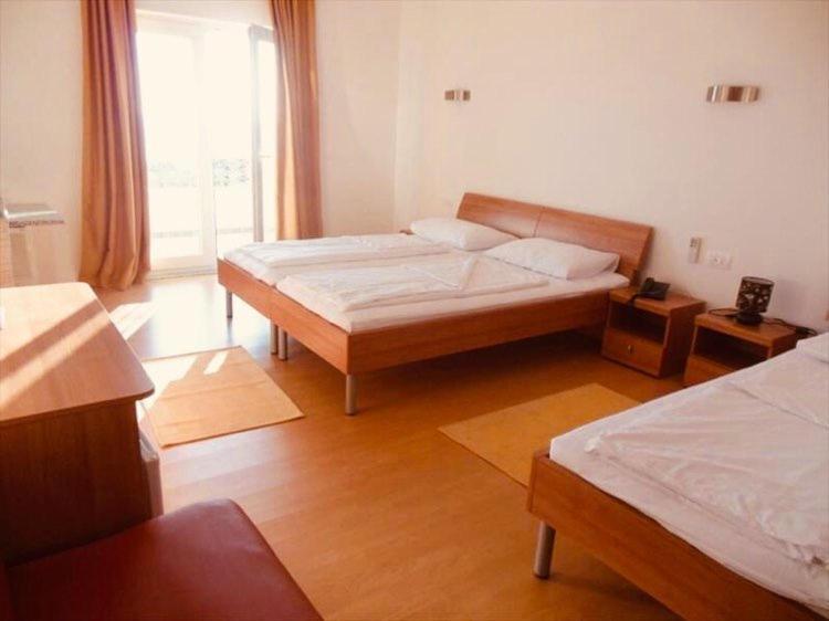 Hotel Lukas Градац Екстериор снимка